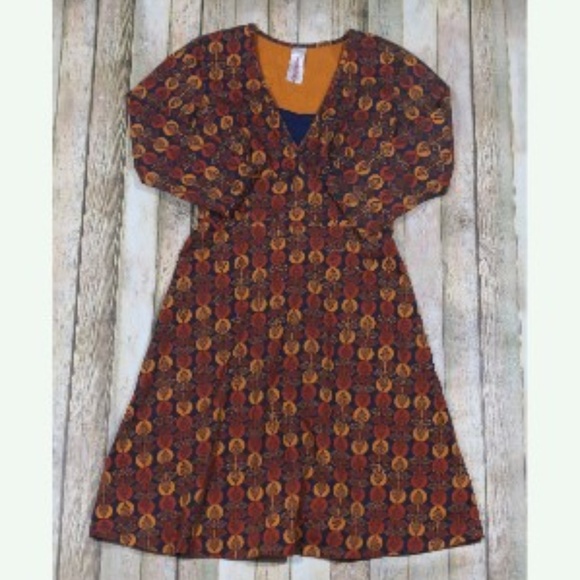 Patagonia Dresses & Skirts - Patagonia 3/4 Sleeve Margot Dress Leaf V Neck